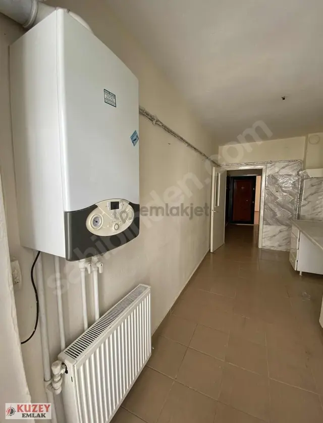 Kuzey Emlak'tan Metroya Yakın 3+1 Ara Kat Asansörlü & Otoparklı 2