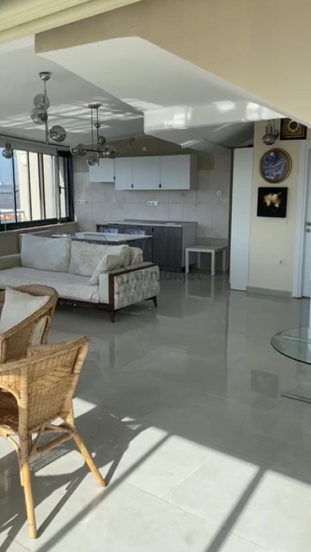 Acıbadem Caddesinde Deniz Manzaralı Dubleks Daire 4
