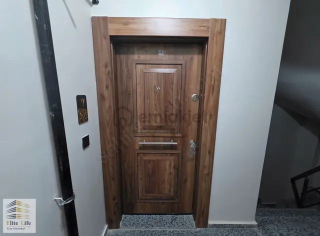 Çekmeköy Merkez Mahallesinde Kat Mülkiyetli 2+1 110 M2 Ara Kat 3