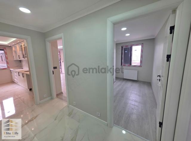 Çekmeköy Merkez Mahallesinde Kat Mülkiyetli 2+1 110 M2 Ara Kat 4