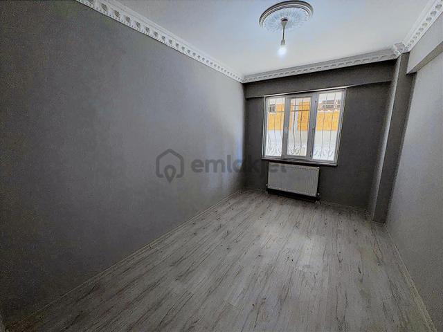 Mevlana Mah Okullar Bölgesinde Kullanıma Hazır 2+0 Satılık Daire 4