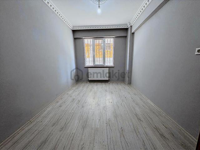 Mevlana Mah Okullar Bölgesinde Kullanıma Hazır 2+0 Satılık Daire 2