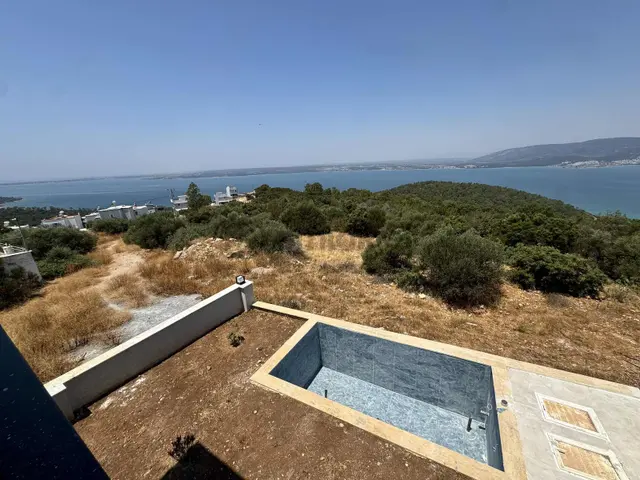 Takas Teklifine Açık Deniz Manzaralı Havuzlu Müstakil Villa 1