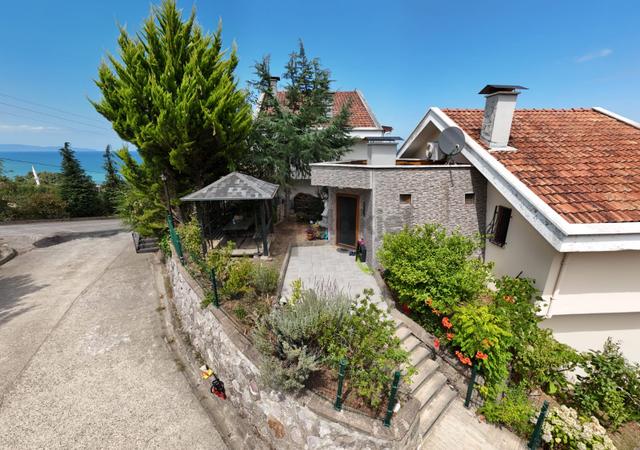Gülyalı Tepealtı Vilları 4+1 Triples Müstakil Villa/for Sale 4