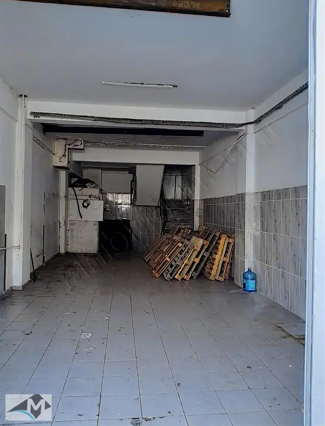 İkitelli Organize Sanayi Bacalı Sanayiye Uygun 300 M2 3 Katlı 3