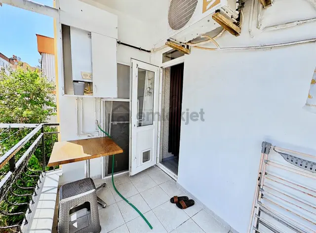 Yenigünde Mevlana Petrol Yanı 3+1 Ara Katta Doğalgazlı Daire 3