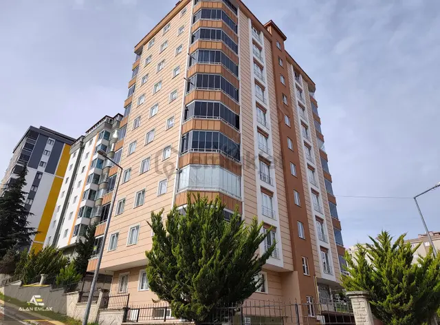 Alan Emlak; Atakent,full Kredi,alparslan Cad.cephe 3+1 Daire 1