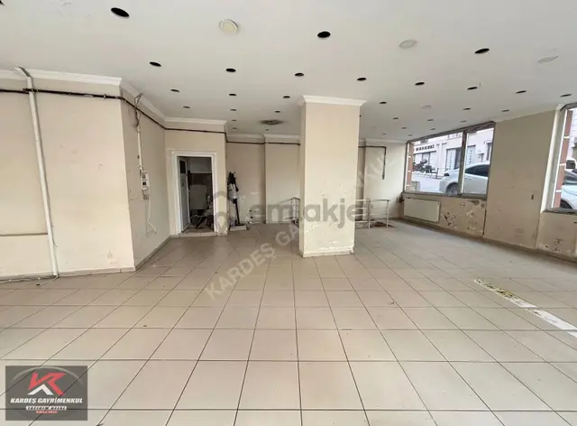 4 Temmuz Mahallesinde İşlek Cadde Üzeri 184 M² Kiralık İşyeri 4