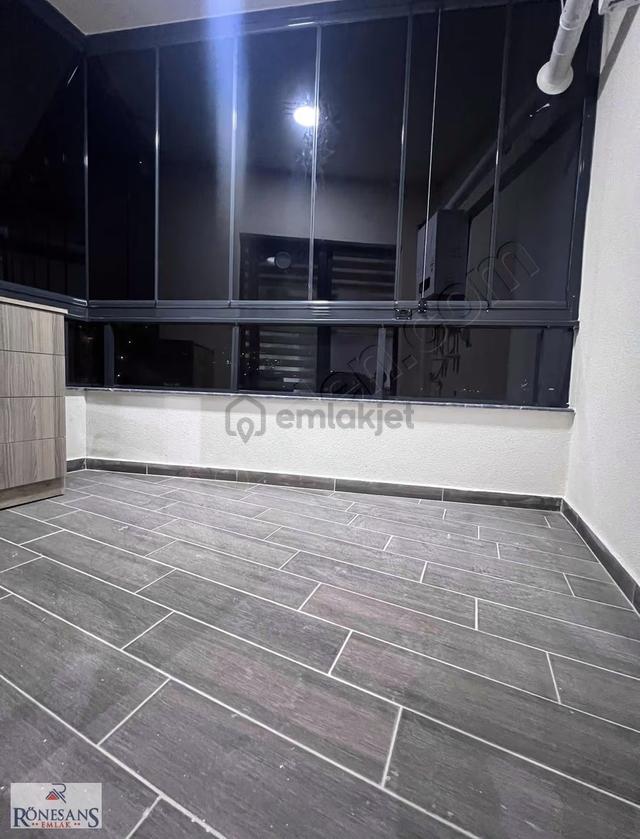 Rönesans Emlak' Tan Geniş Ve Kullanışlı 1+1 Daire 5