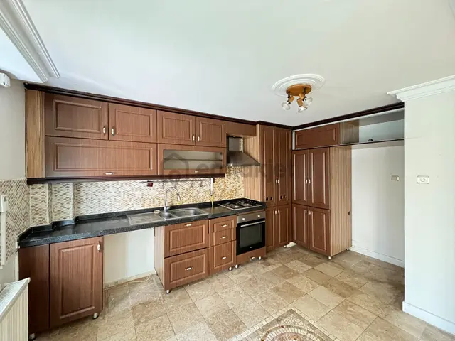 "bayındırılık Villaları"içi Yapılı-masrafsız-yalıtımlı 7+1 Villa 5