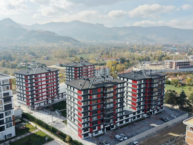 Şehrin En Gözde Bölgesinde-değerli Yatırım 440m² Bahçe Dubleksi 1