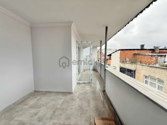 Şehir Merkezinde Satılık İçi Sıfır Yapılı Geniş Satılık Daire 5