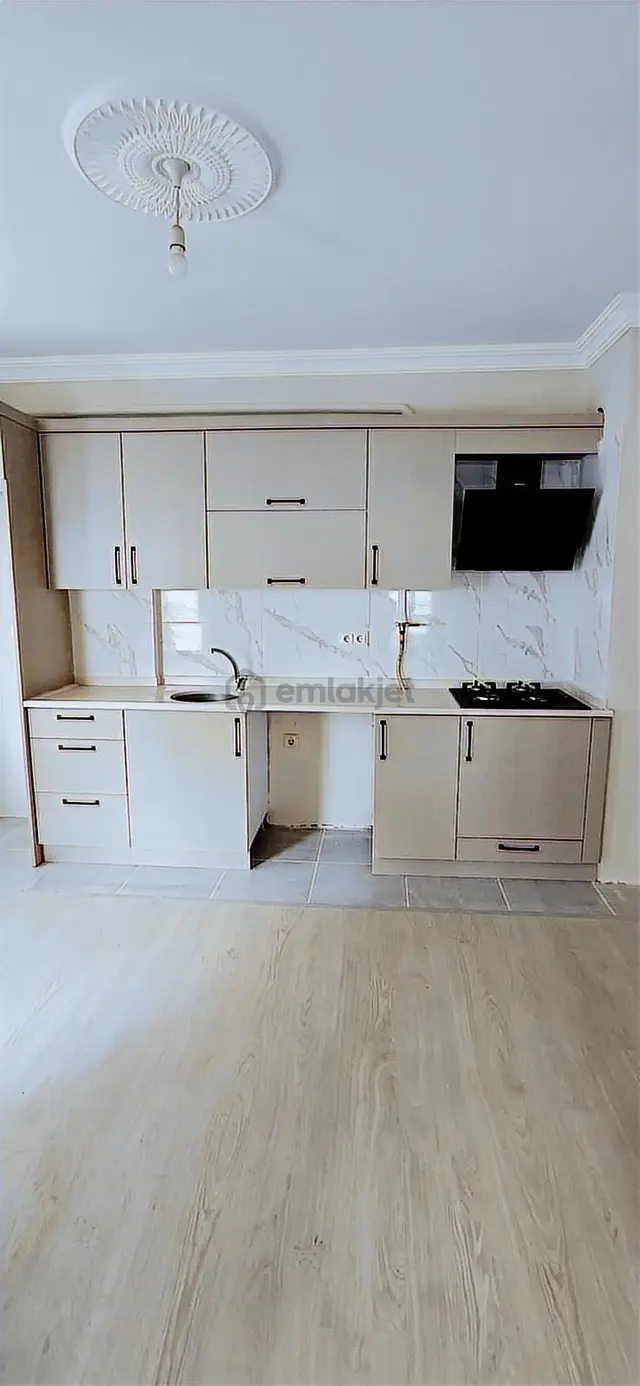 Hüsem Gayrimenkul'den Kiralık 3+1 Daire 2