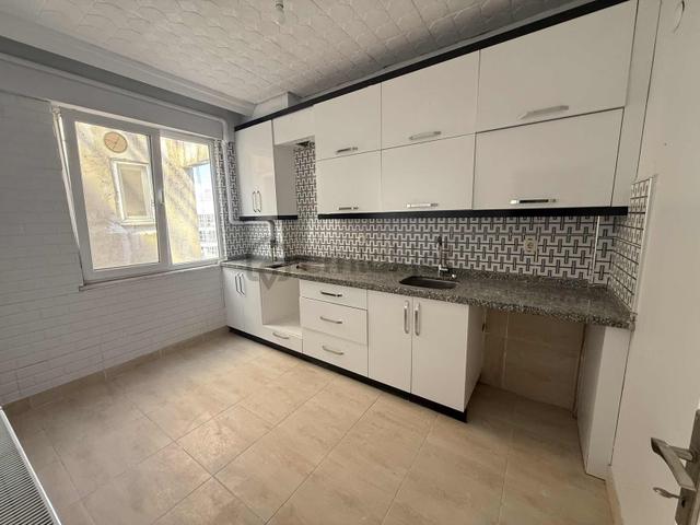 Hüsem Gayrimenkul'den 3+1 Kiralık Daire 3