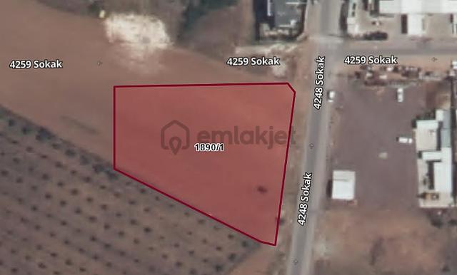 Döşemealtında Karayola Yakın 2.885 M² Ticari İmarlı Arsa |tekce 2