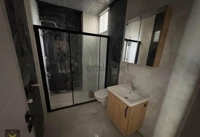 Beylikdüzü Cumhuriyet Mah İster Oturumluk İster Yatırımlık 1+1 Dairemiz 3