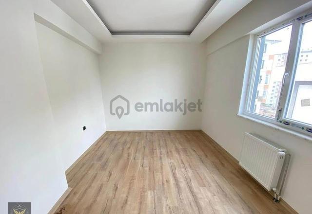 Esenyurt Güzelyurt Mah Metrobüse Yürüme Mesafesinde 3+1 Dairemiz 3