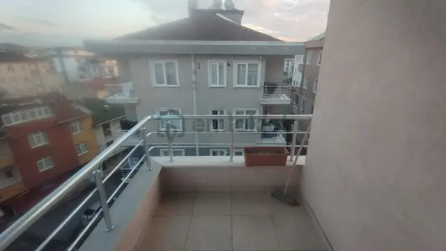Çekmeköy Aydınlar Mahallesinde 2+1 Asansörlü Daire 2