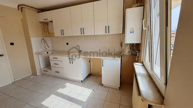 Ata Bulvarına Cephe Arakat Kombili 3+1 Daire 2