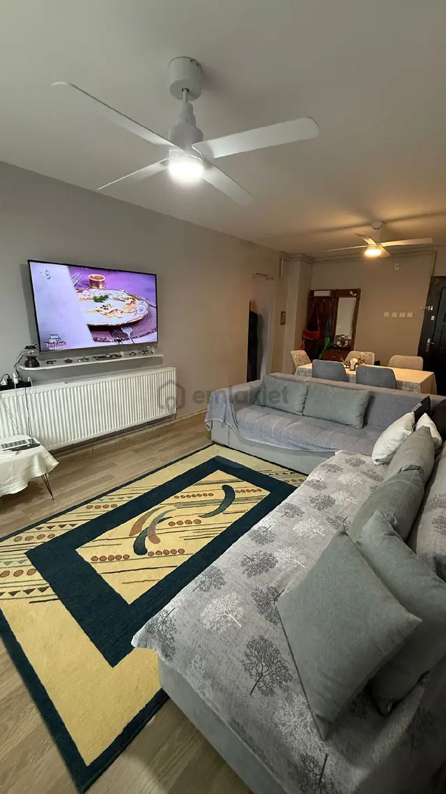 Göztepe Forum Karşısı,arakat,2+1 4