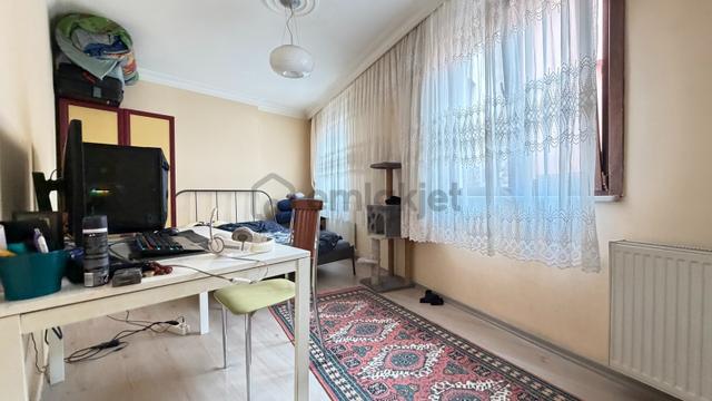 İlka'dan Fırsat Metrobüse Yürüme Mesafeli Satılık Daire 5