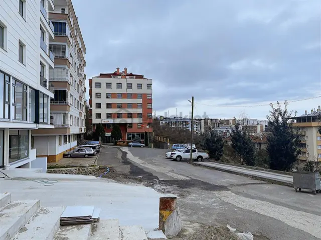 Trabzon Gayrimenkulden Kanuni Mahallesinde Kiralık İş Yeri 2