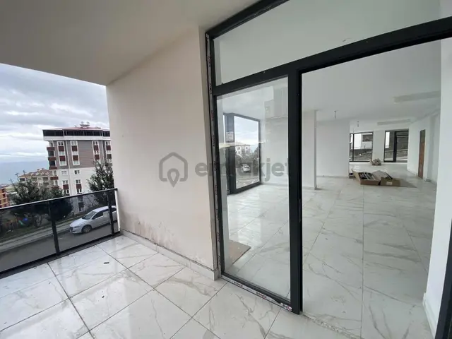 Trabzon Gayrimenkulden Kanuni Mahallesinde Kiralık İş Yeri 4