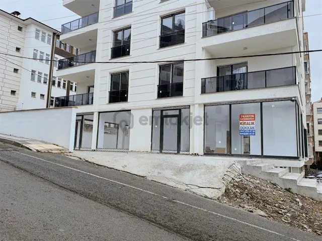Trabzon Gayrimenkulden Kanuni Mahallesinde Kiralık İş Yeri 1