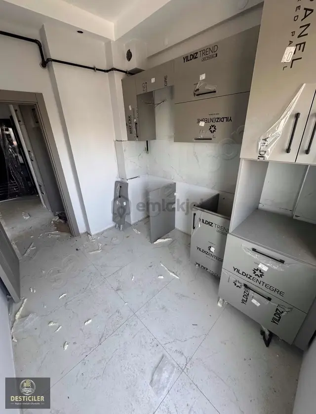 Ad-71 Evler Mahallesi Şehir Hastanesi Yakını 2+0 Lüks Daire 1