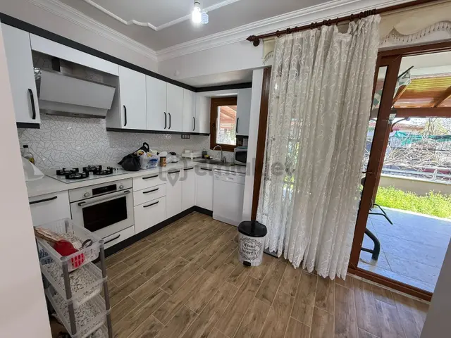 Dikili Çandarlı'da Denize 100 M Mesafede Kiralık Triplex Villa 3