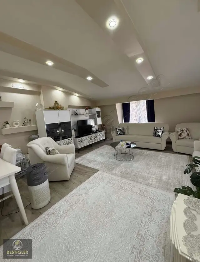 As-desticiler'den Yıldırım Cad Ve Sevinç Cad. Yakını Dubleks 5+1 2