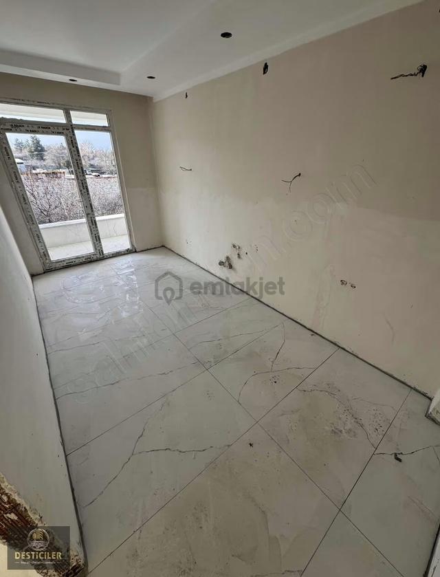 Ad-desticiler 71 Evler Etkin Kolej Yakını 3+1 Özel Garajlı 4