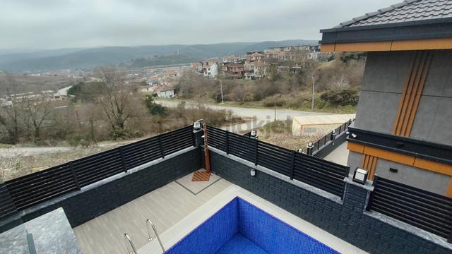 Re/max Anka'dan Balibey'de Oturuma Hazır Tripleks Lüks Villalar 2