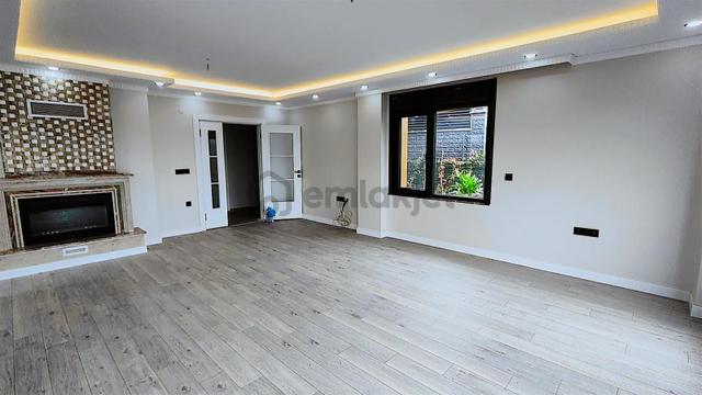 Re/max Anka'dan Balibey'de Oturuma Hazır Tripleks Lüks Villalar 5