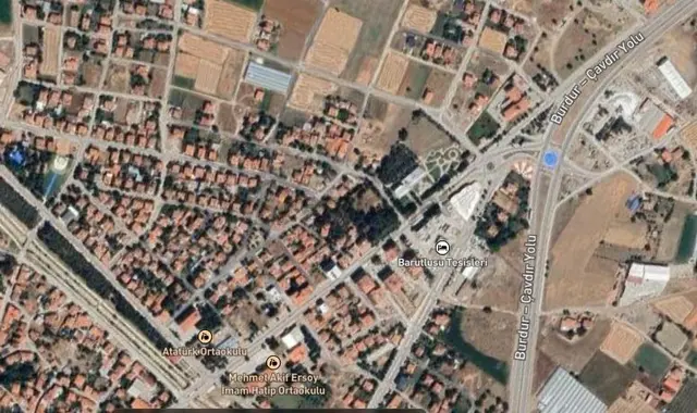 Tefenni Merkez Zafer Mah. 901 M² Satılık Arsa 2