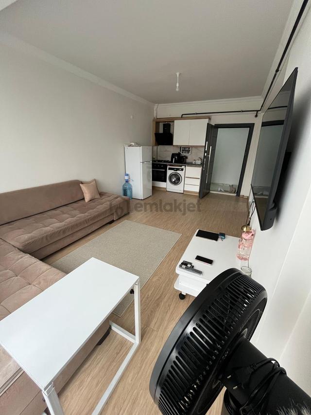 Şehir Merkezinde Satılık Uygun Fiyat 1+1 4