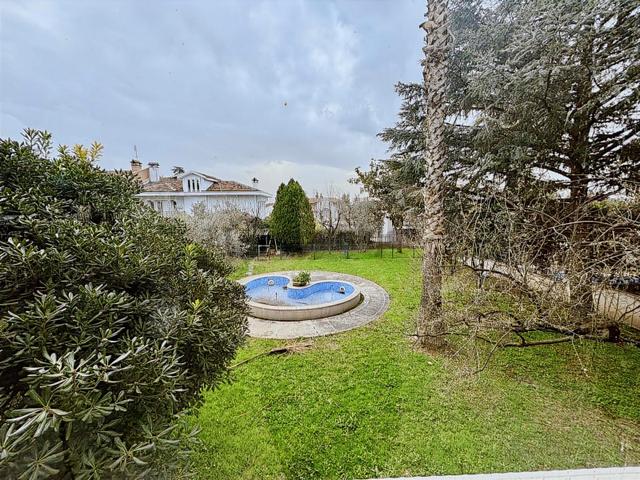 Bursa Mudanya Bademli Akmankent 2 Sitesinde 6+1 Satılık Villa 5