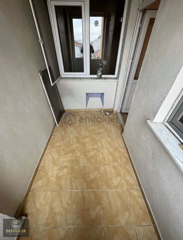 Ad-emek Mahallesi Cadde Üzeri Mükemmel Konum 3+1 145 M2 2