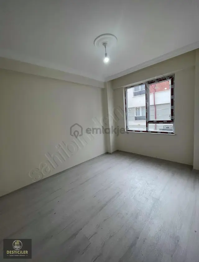 Pt- Büyükdere Mahallesi Üniversite Yakını Satılık 1+1 Daire 2