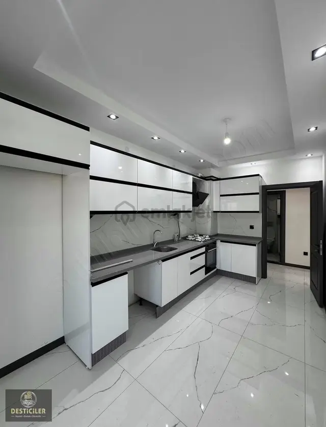 Ck- 71 Evler'de Özel Garajlı | Yerden Isıtmalı | 2+1 115 M² 1