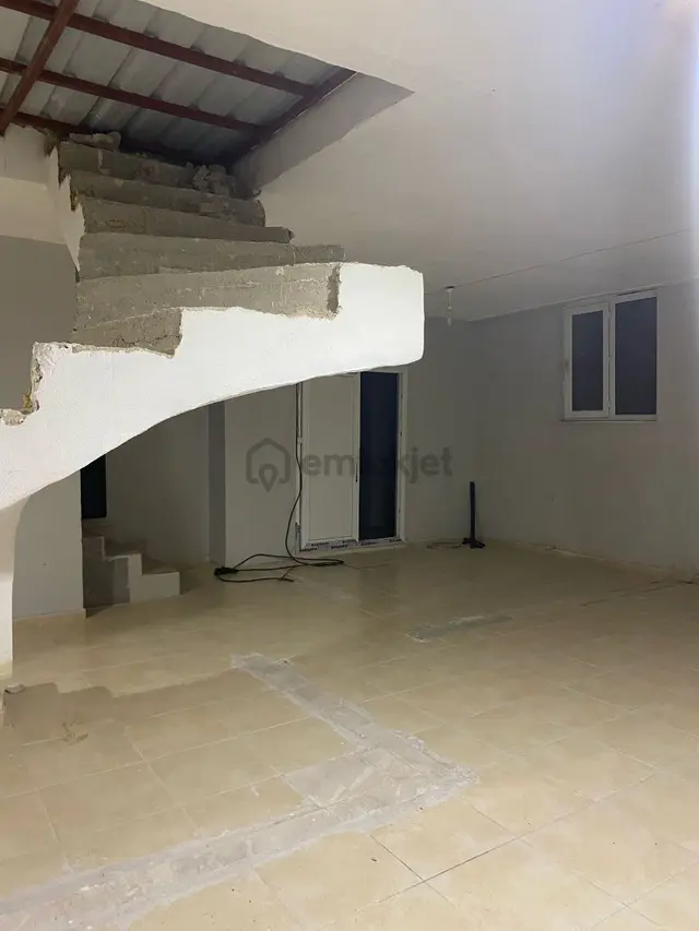Konyaaltı Hurma Bölgesinde Kiralık Depo 5