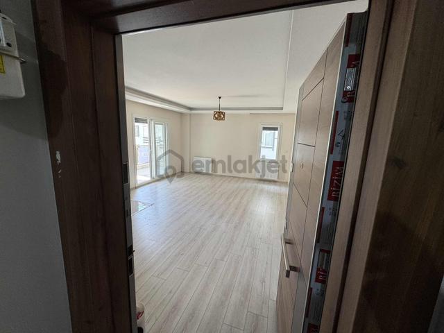Hıdırlık Mah. Cadde Konumda 2+1 Site İçerisinde Kiralık Daire 2
