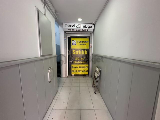 Laleli'de Yatırım Fırsatı !!! Giriş Kat 80 M2 Dükkan & Magaza 2