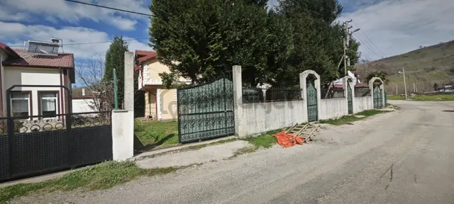 Merkezi Konumda Bahçeli Müstakil Tribkeks Ev 2