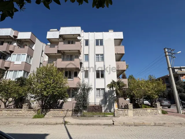 Milas Cumhuriyet Mahallesinde 3+1 Doğalgazlı Kiralık Daire 2