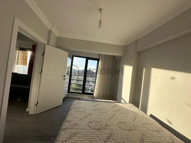 Aker Emlaktan Lüx Site İçerisinde Eşyalı 1+1 4