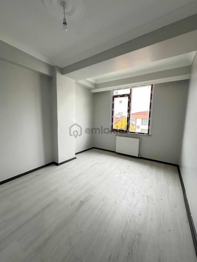 Selahaddin Eyyubi Mah Acil Satılık 2+1 Daire 2
