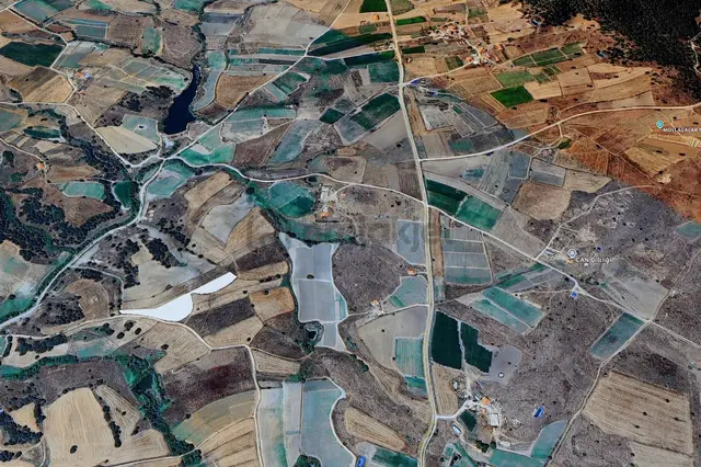 Balıkesir/sındırgıyüreğil-yola Cepheli-5.496 M2 Satılık Arazi 3