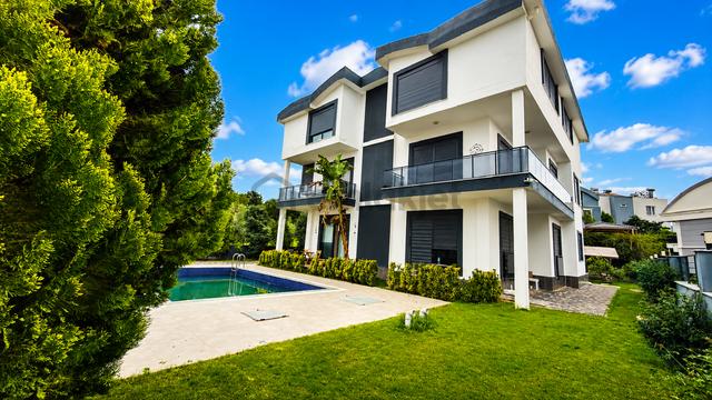 Manavgat Side'de Merkezi Konumda 2+1 Satılık Daire