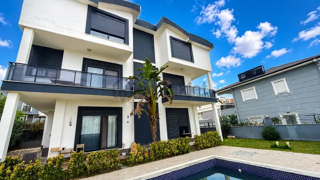 Manavgat Side'de Merkezi Konumda 2+1 Satılık Daire 2